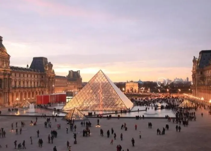 Au Coeur Du Paris. Paříž