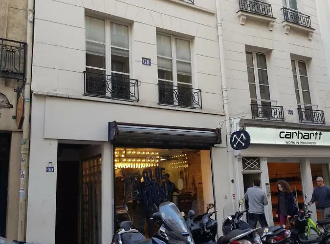 Au Coeur Du Paris. * Paříž