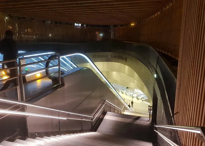 Au Coeur Du Paris. * Paříž